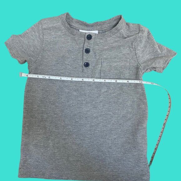 🌟 Tommy Bahama Grey Henley Tee – Size 24M - Picture 4 of 7